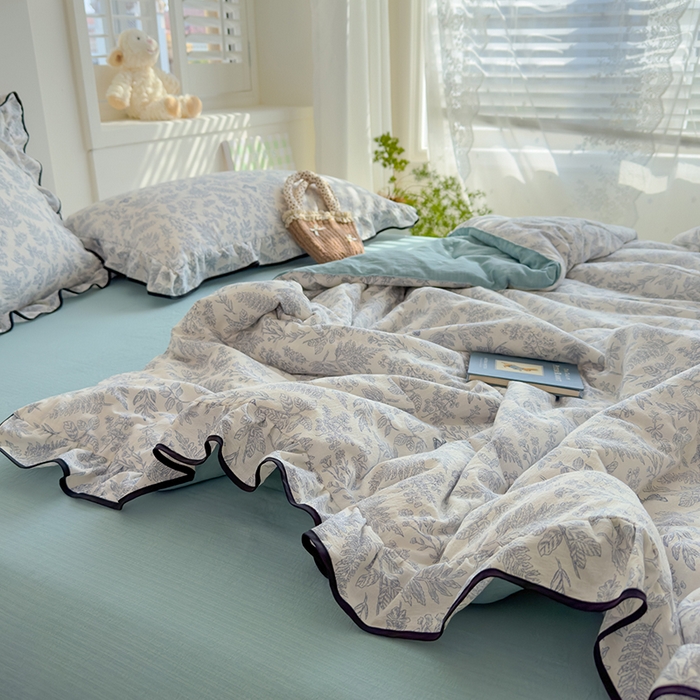 91家纺网 家纺一手货源 找家纺 慕尚 2025新款云感棉花边夏凉被空调被 蝶恋