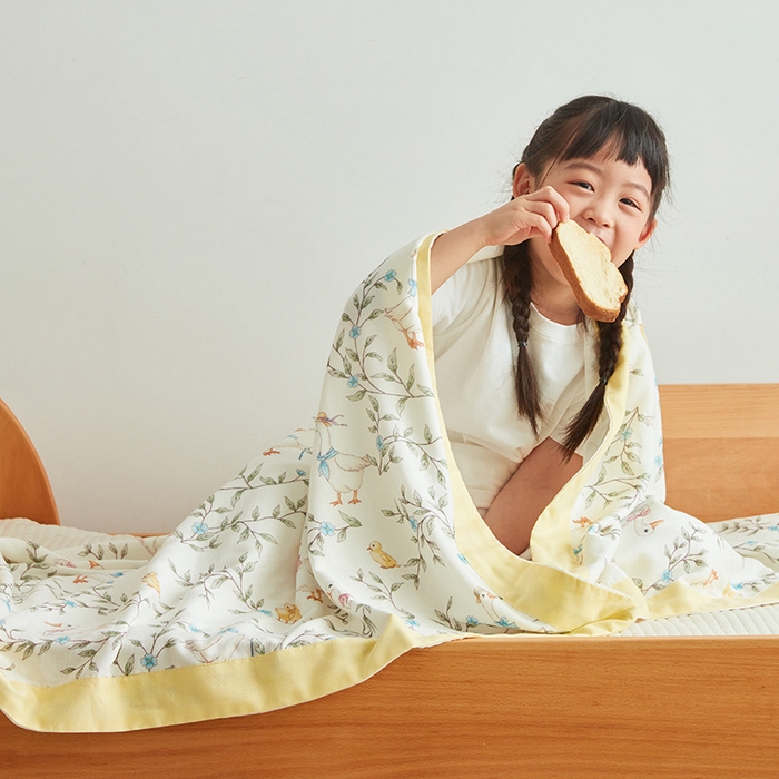 91家纺网 家纺一手货源 找家纺 嗨生活 2025年新品天竹系列A类竹纤维四层纱儿童盖毯 幼儿园夏被夏凉被空调被 郊游鸭