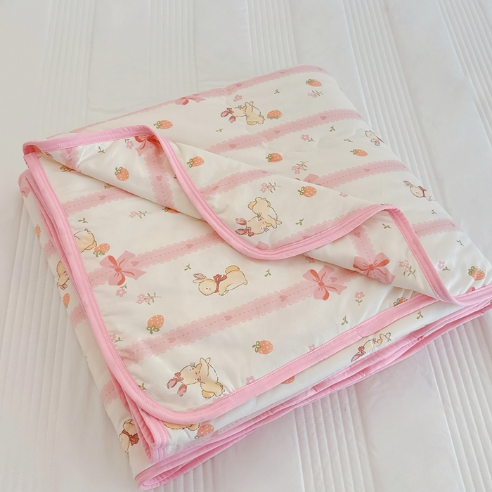 91家纺网 家纺一手货源 找家纺 兜米  2025夏季A类针织棉夏凉被小清新卡通双面针织棉空调被子被芯 蝴蝶结兔兔