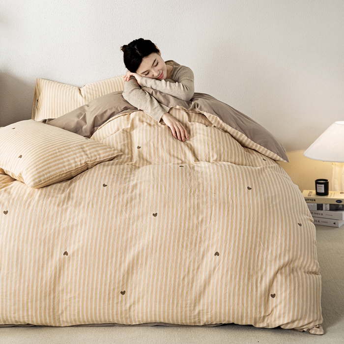 91家纺网 家纺一手货源 找家纺 2025新款全棉水洗棉双层纱印花四件套 悦吟-咖