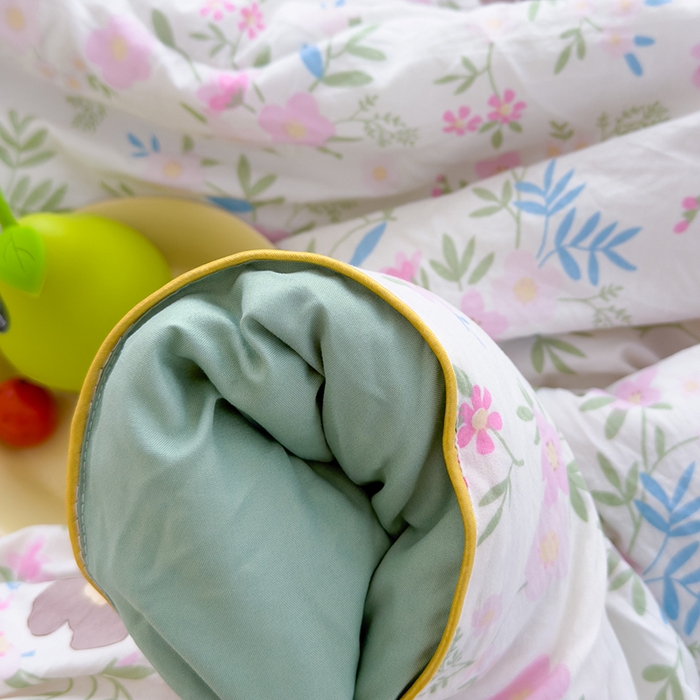 91家纺网 家纺一手货源 找家纺 美派工厂店2025新款水洗邹邹纱夏被 静谧