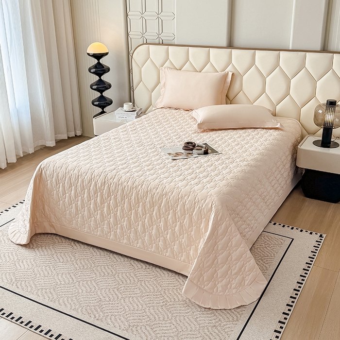 91家纺网 家纺一手货源 找家纺 金喜 2025新款高端100支全棉蚕丝床盖豆邦纤维蚕丝床盖三件套-蝶恋花系列 蝶恋花-杏粉