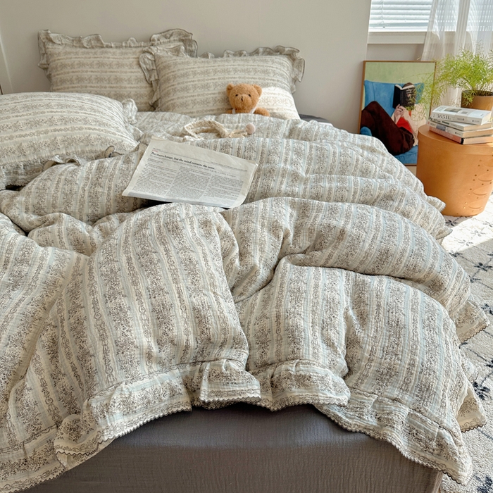 91家纺网 家纺一手货源 找家纺 2025新韩版花边全棉双层皱皱纱布四件套 白兰地