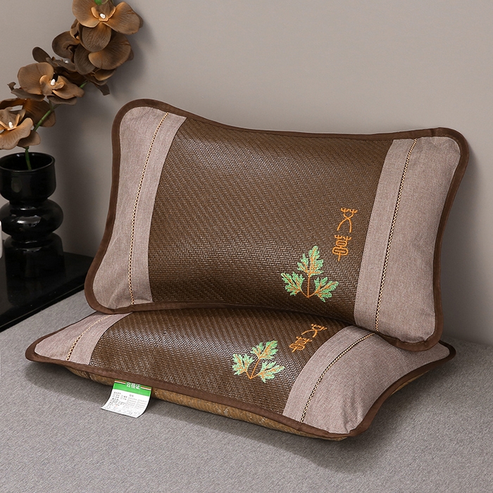 91家纺网 家纺一手货源 找家纺 纽乐家纺 2025新款夏凉凉感艾草花茶香冰藤枕芯茉莉花助睡眠枕头枕芯 艾草茶香冰藤枕-深棕 35x55cm/只
