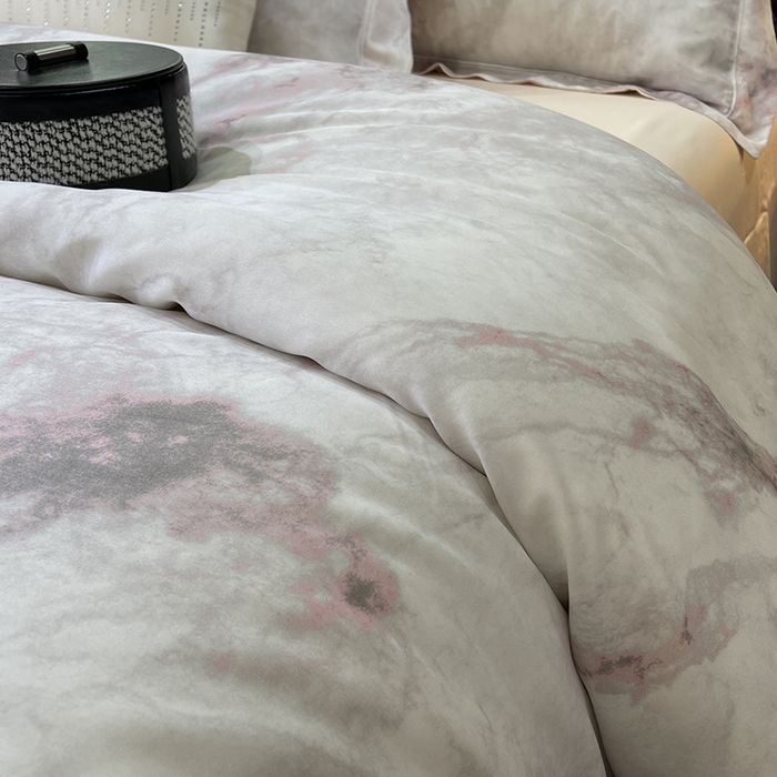 91家纺网 家纺一手货源 找家纺 莱豫2025新款50支莱赛尔天丝四件套 布兰奇粉