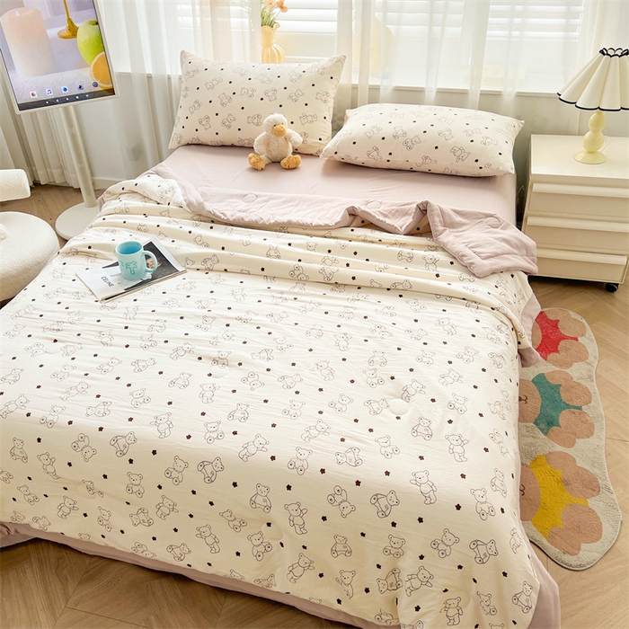 91家纺网 家纺一手货源 找家纺 美梦里 2025新款A类水洗棉棉花夏被 夏凉被空调被 小熊星愿