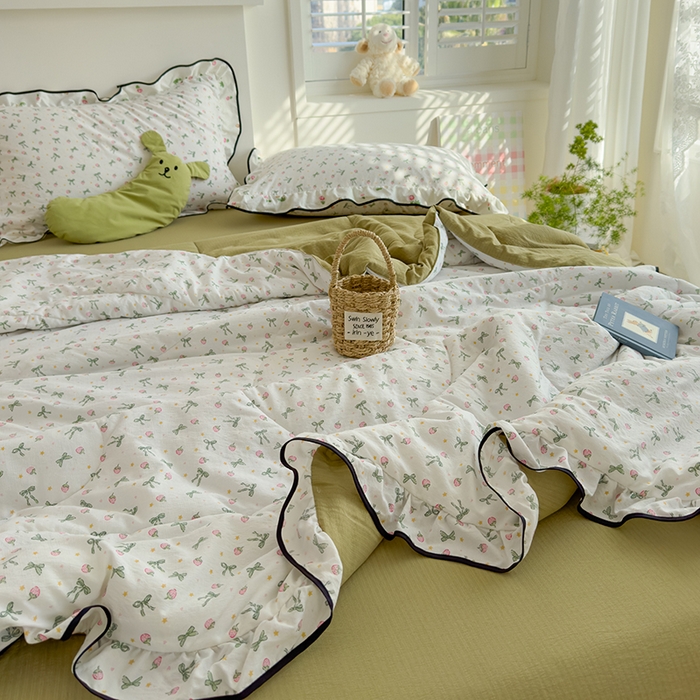 91家纺网 家纺一手货源 找家纺 慕尚 2025新款云感棉花边夏凉被空调被 草莓园