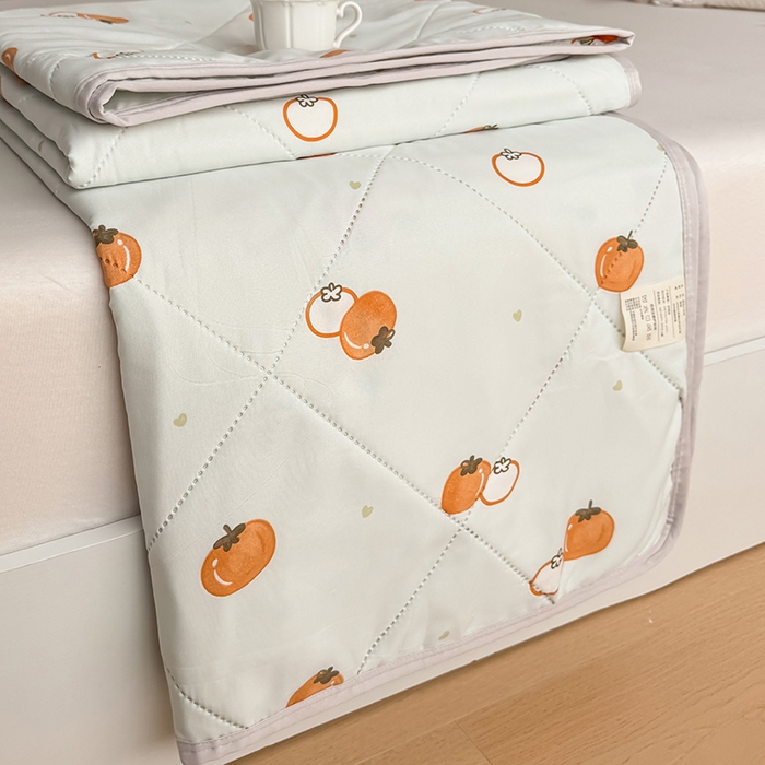 91家纺网 家纺一手货源 找家纺 薇玛仕 2025新款印花款小清新超声波大豆夏凉被空调被 柿柿如意