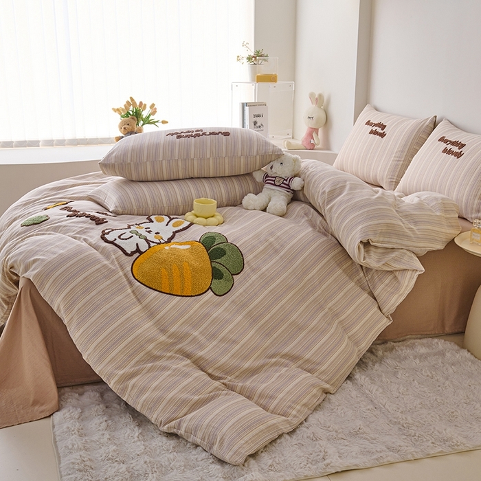 91家纺网 家纺一手货源 找家纺 爱思佳2025新款全棉双层纱毛巾绣系列四件套 萝卜兔