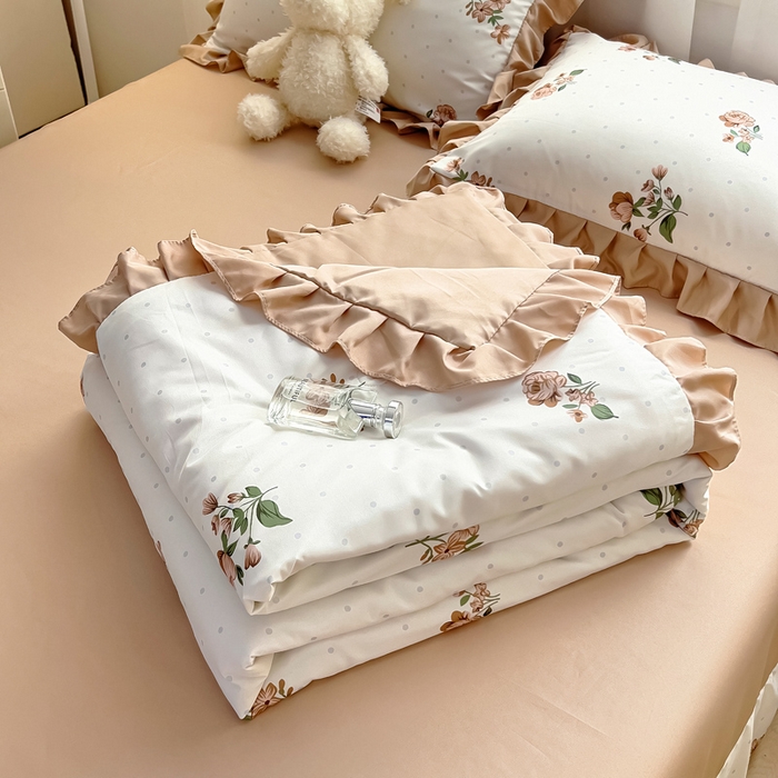 91家纺网 家纺一手货源 找家纺 找底底家纺 2025新款60S水洗天丝夏被夏凉被空调被床裙四件套 甜甜花香