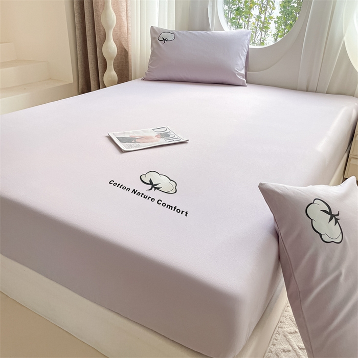 91家纺网 家纺一手货源 找家纺 布卢姆床垫 2025新款全棉烫画全棉老粗布床笠 棉朵-黛紫