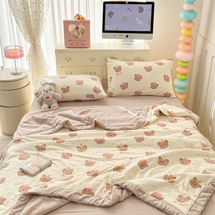 91家纺网 家纺一手货源 找家纺 美梦里 2025新款A类水洗棉棉花夏被 夏凉被空调被 小熊泡芙