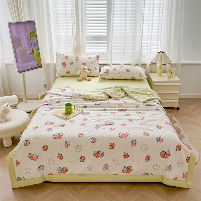 91家纺网 家纺一手货源 找家纺 美梦里 2025新款A类水洗棉棉花夏被 夏凉被空调被 小草莓