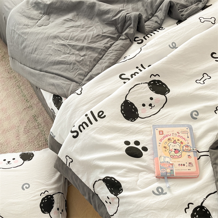 91家纺网 家纺一手货源 找家纺 美梦里 2025新款A类水洗棉棉花夏被 夏凉被空调被 狗狗乐园