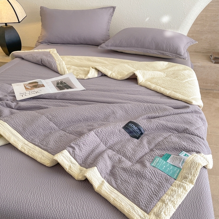 91家纺网 家纺一手货源 找家纺 宝士康家纺 2025新款10A抗菌泡泡棉大豆夏被 被子被芯 米黄+浅灰