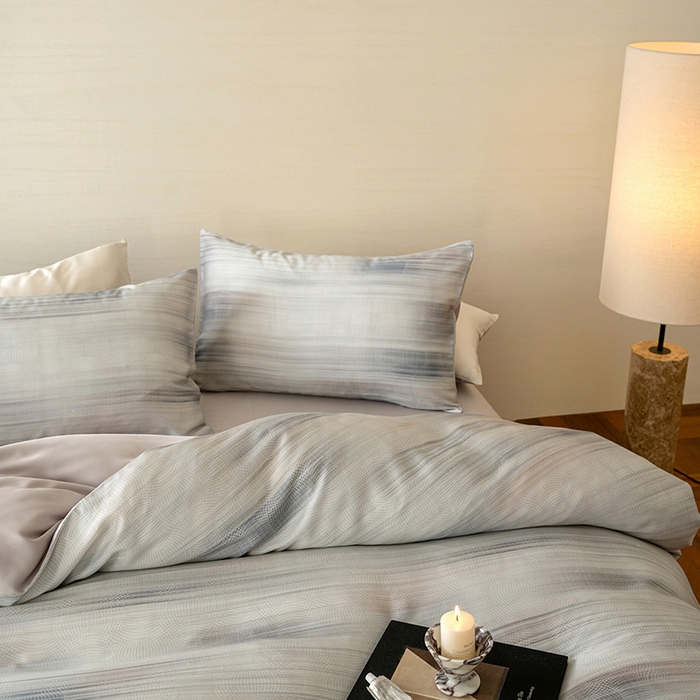 91家纺网 家纺一手货源 找家纺 咏绒家纺工厂店 2025新款60S奥地利兰精天丝数码印花暗合简约款系列四件套 卡西纳-紫