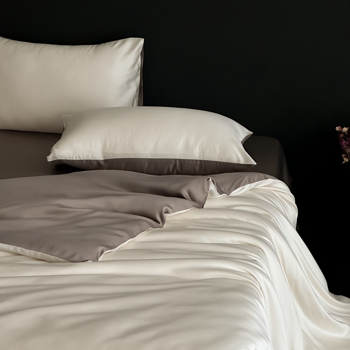 91家纺网 家纺一手货源 找家纺  禾时 2025新款60支兰精天丝轻奢纯色双拼四件套 乳蛋白-冷岩灰