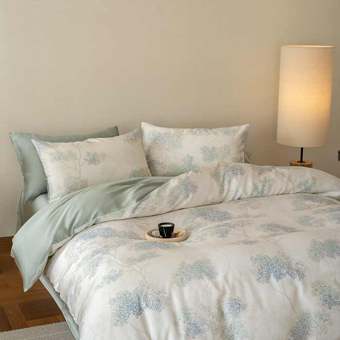 91家纺网 家纺一手货源 找家纺 咏绒家纺工厂店 2025新款60S奥地利兰精天丝数码印花暗合简约款系列四件套 如愿-绿