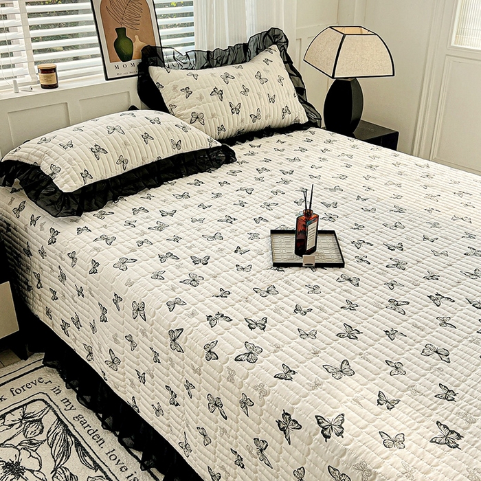 91家纺网 家纺一手货源 找家纺 （总）艾橙家纺2025新款法式赫本风水洗棉印花雪纺花边单床盖