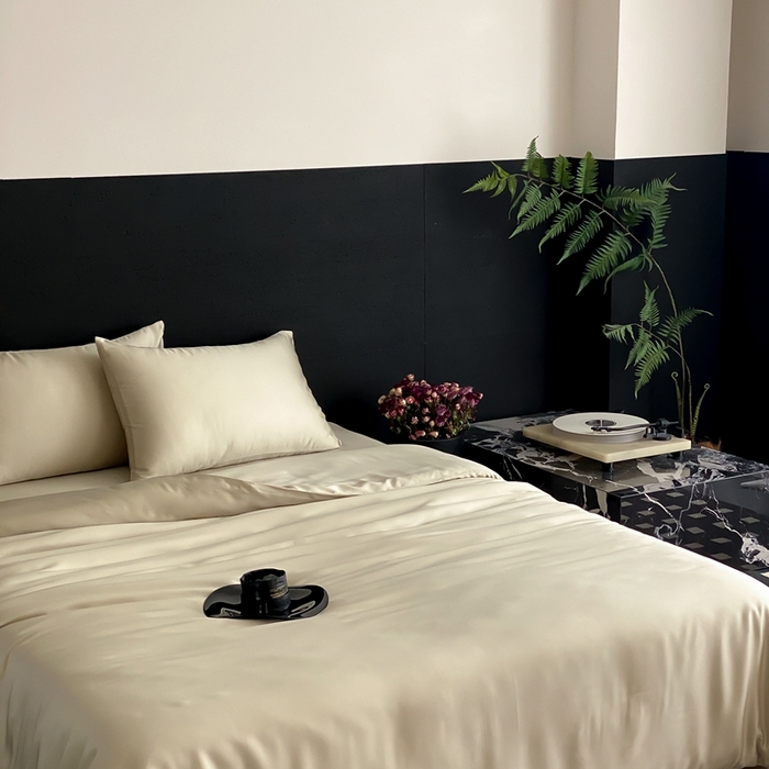 91家纺网 家纺一手货源 找家纺 禾时 2025新款60支兰精天丝轻奢纯色双拼四件套 烟轻绿