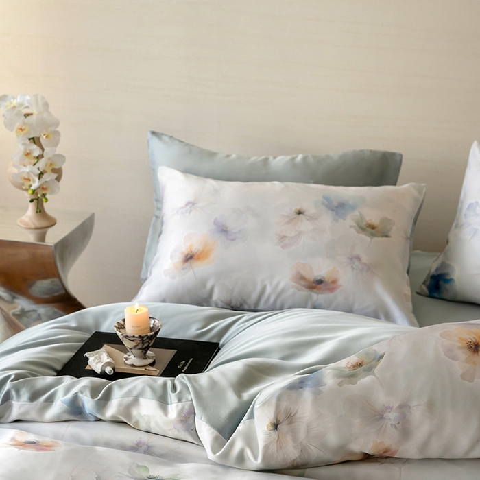 91家纺网 家纺一手货源 找家纺 咏绒家纺工厂店 2025新款60S奥地利兰精天丝数码印花暗合简约款系列四件套 夏芷-淡蓝