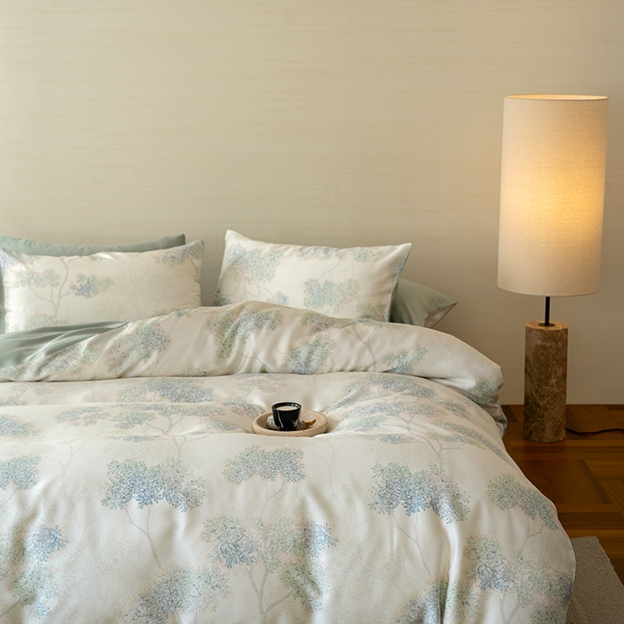 91家纺网 家纺一手货源 找家纺 咏绒家纺工厂店 2025新款60S奥地利兰精天丝数码印花暗合简约款系列四件套 如愿-绿