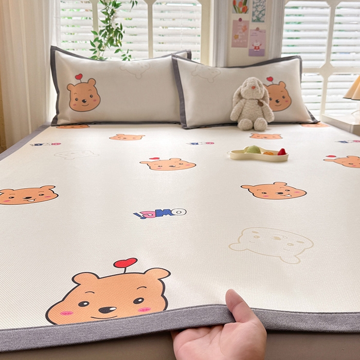 91家纺网 家纺一手货源 找家纺 518家纺 2025新款亲肤舒适A类碳光冰丝抗菌凉席【提供买家秀】席子【提供买家秀】-床笠款 维尼熊