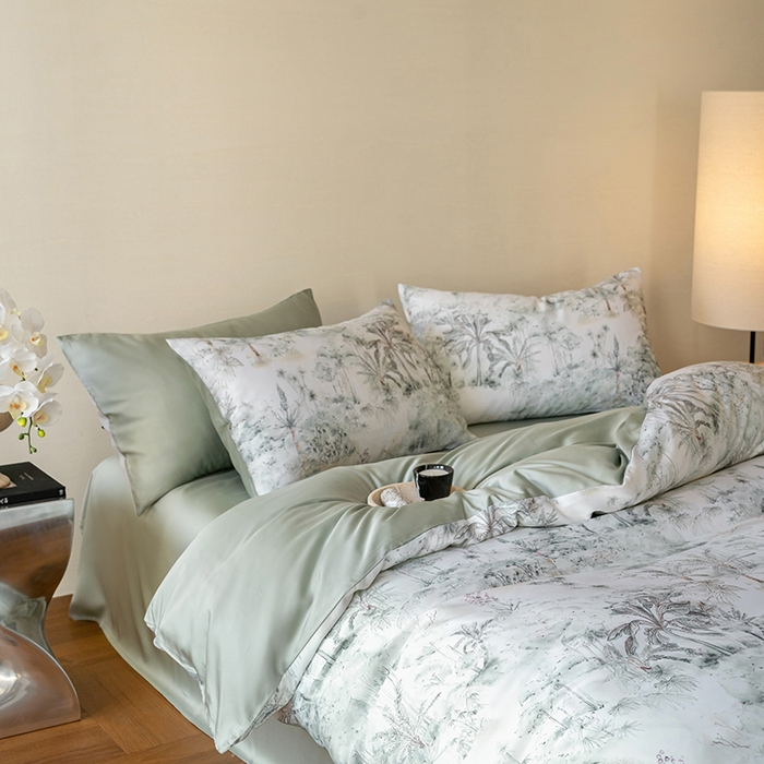 91家纺网 家纺一手货源 找家纺 咏绒家纺工厂店 2025新款60S奥地利兰精天丝数码印花暗合简约款系列四件套 丛林幻想-绿