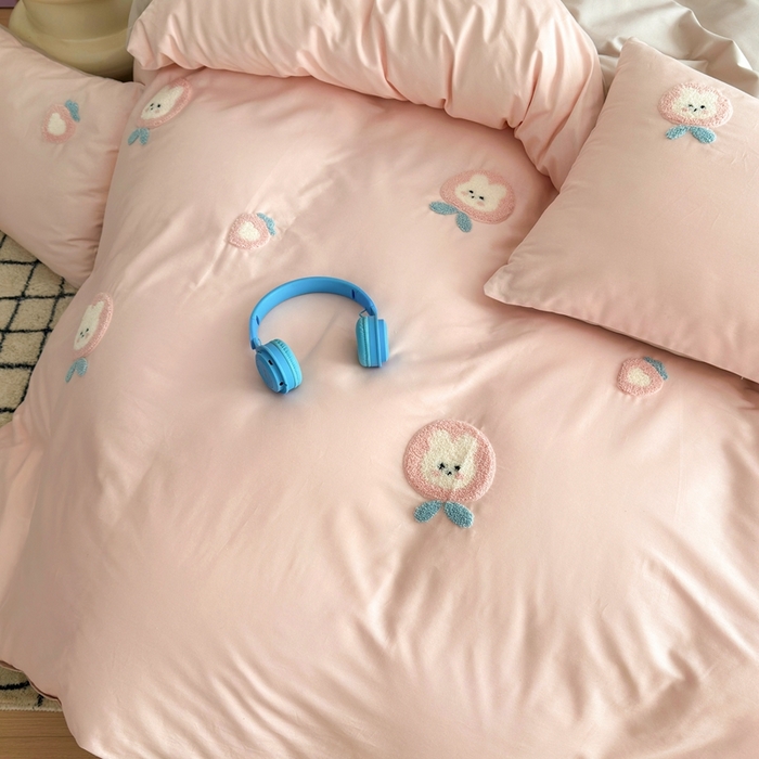 91家纺网 家纺一手货源 找家纺 锦觅2025新款奶油小清新毛巾绣全棉纯棉四件套（专版花型必须控价） 草莓兔兔