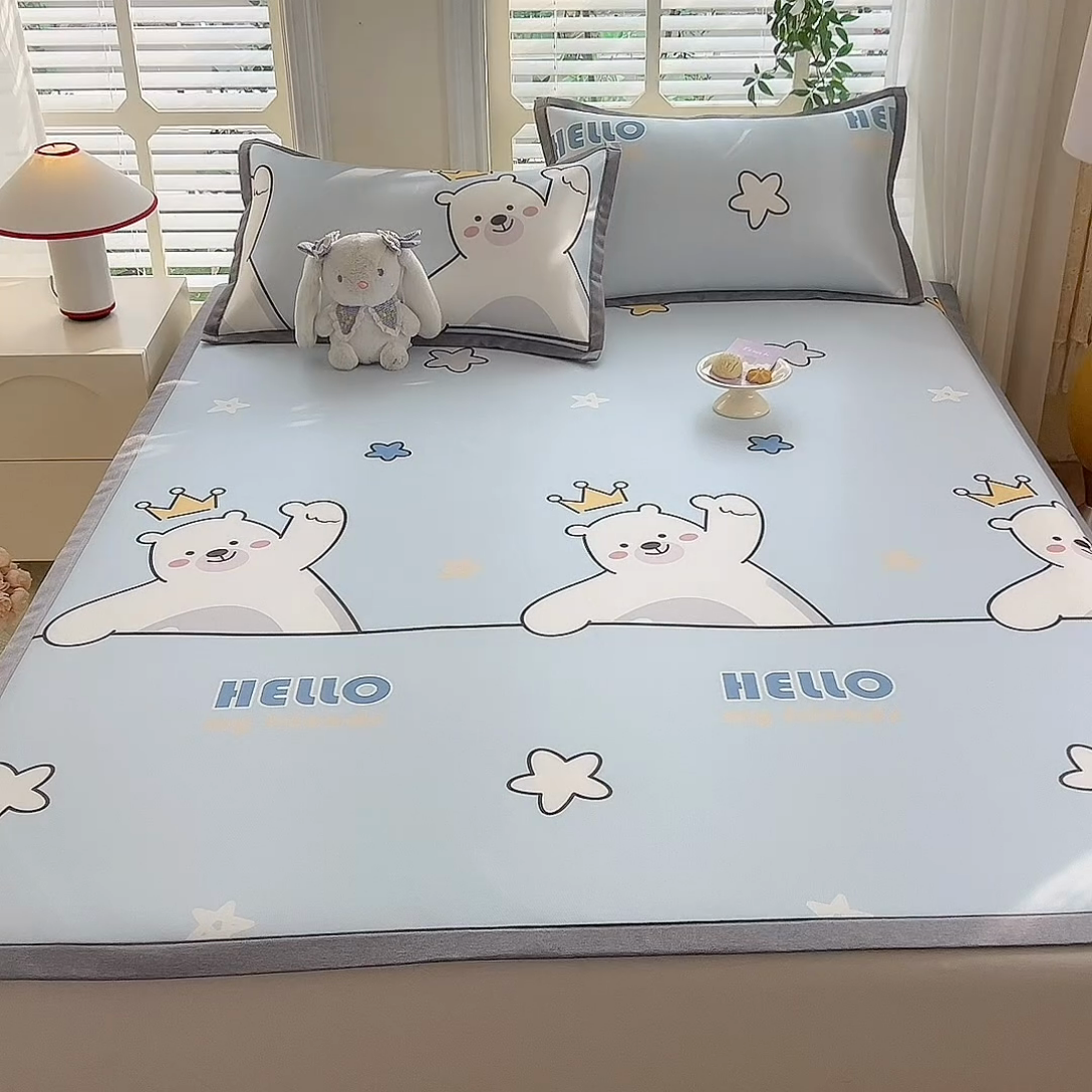 91家纺网 家纺一手货源 找家纺 518家纺 2026新款亲肤舒适A类碳光冰丝抗菌凉席【提供买家秀】席子【提供买家秀】-床笠款 你好小熊