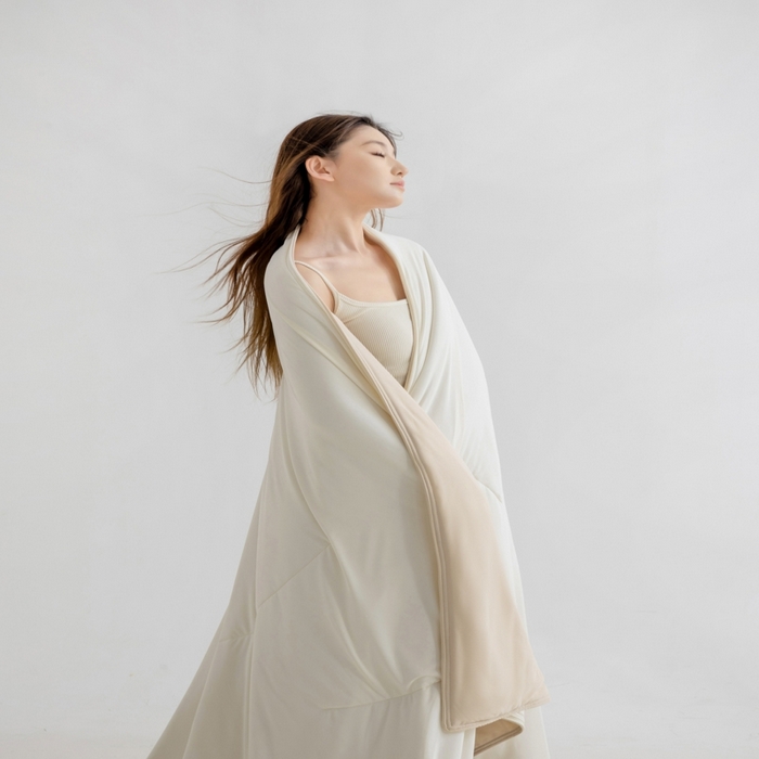 91家纺网 家纺一手货源 找家纺 兜米家居 2025新款亚朵同款夏季深睡被pro1夏凉被可机洗空调被透气被子 月光浅杏