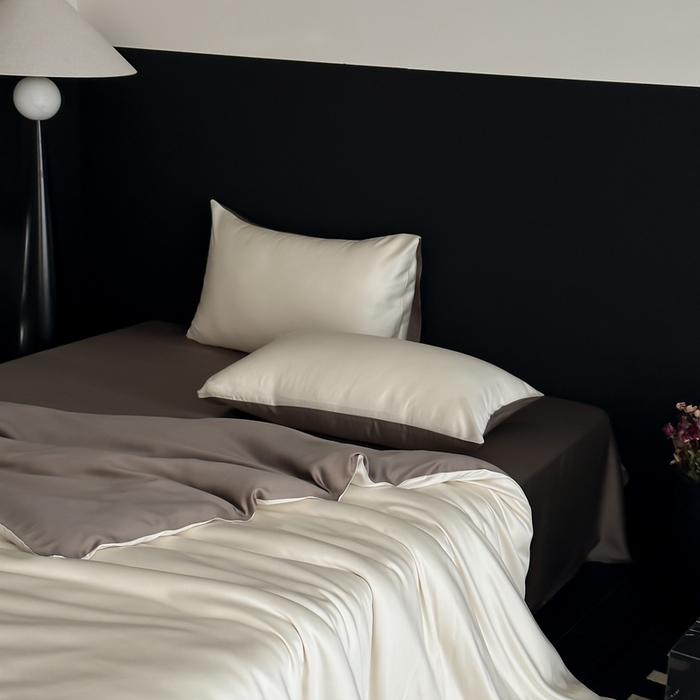 91家纺网 家纺一手货源 找家纺  禾时 2025新款60支兰精天丝轻奢纯色双拼四件套 乳蛋白-冷岩灰