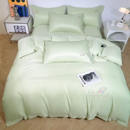 91家纺网 家纺一手货源 找家纺 2025新款水洗冰丝刺绣四件套羽毛系列轻奢时尚北欧风床上用品学生宿舍三四件套 羽毛-浅果绿