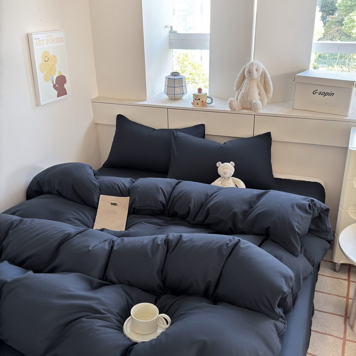 91家纺网 家纺一手货源 找家纺 可可家纺 2025新款ins风纯色磨毛简约水洗棉四件套亲肤床单被套三件套 纯藏青