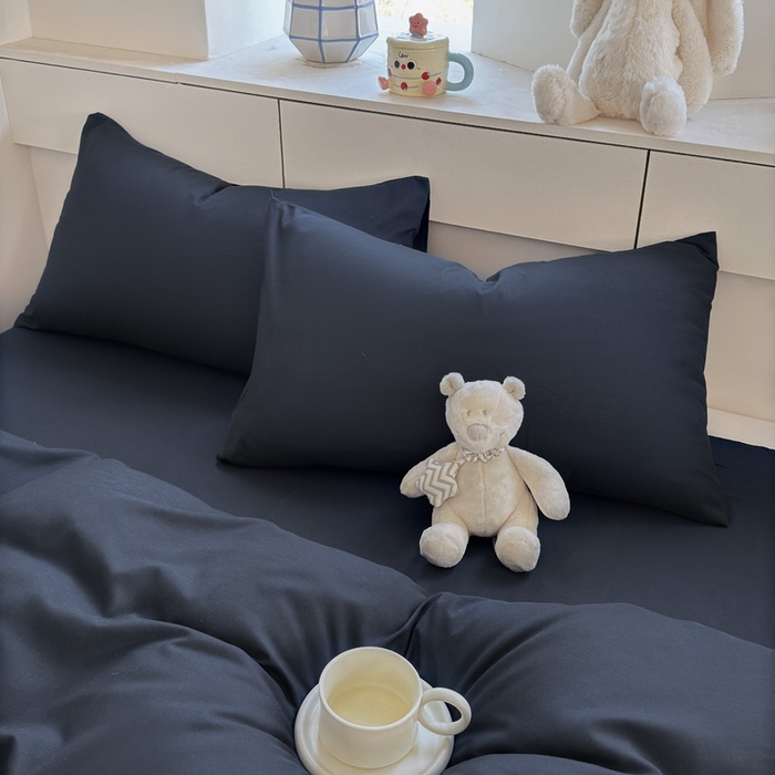 91家纺网 家纺一手货源 找家纺 可可家纺 2025新款ins风纯色磨毛简约水洗棉四件套亲肤床单被套三件套 纯藏青