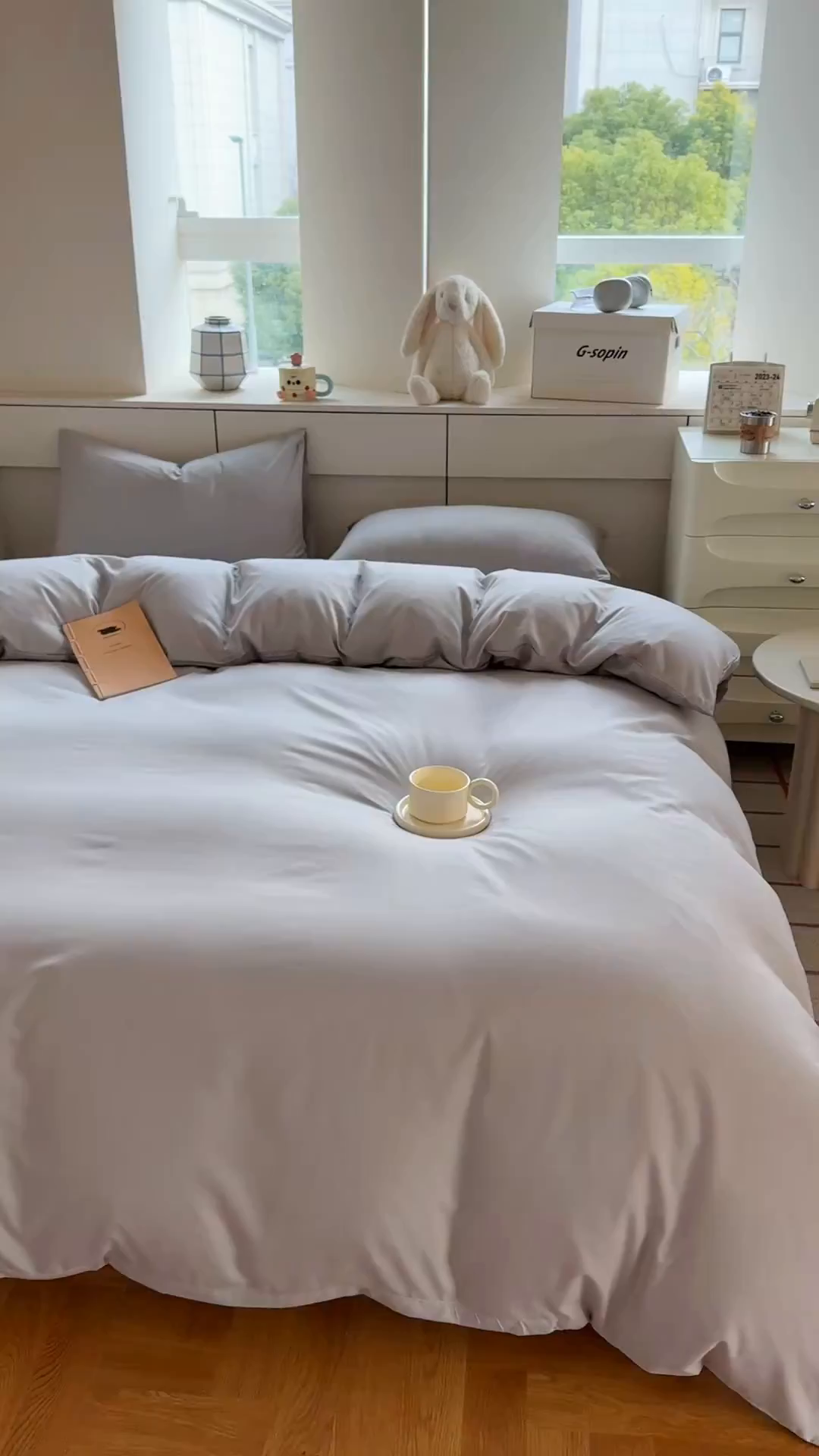 91家纺网 家纺一手货源 找家纺 可可家纺 2025新款ins风纯色磨毛简约水洗棉四件套亲肤床单被套三件套 纯银灰