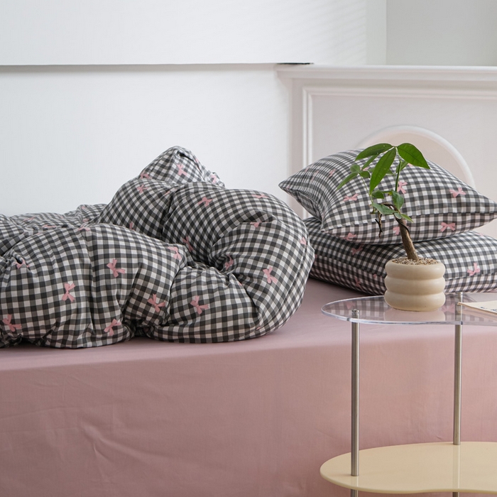 91家纺网 家纺一手货源 找家纺 布可家纺 2025新款水洗棉印花四件套系列 灰格蝴蝶结