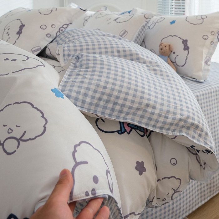 91家纺网 家纺一手货源 找家纺 布可家纺 2025新款水洗棉印花四件套系列 蓝格冰淇淋狗