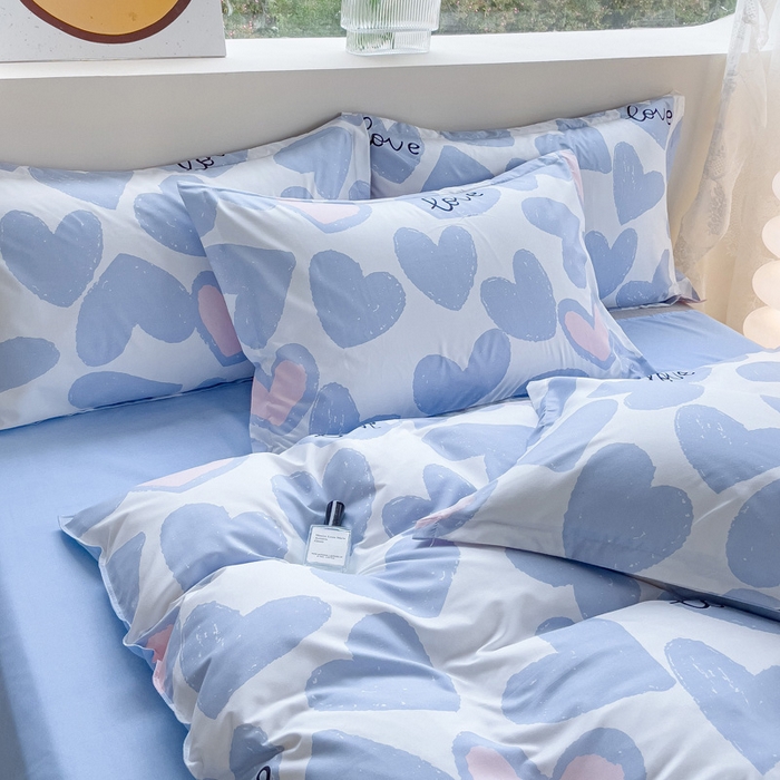 91家纺网 家纺一手货源 找家纺 布可家纺 2025新款水洗棉印花四件套系列 撞色爱心