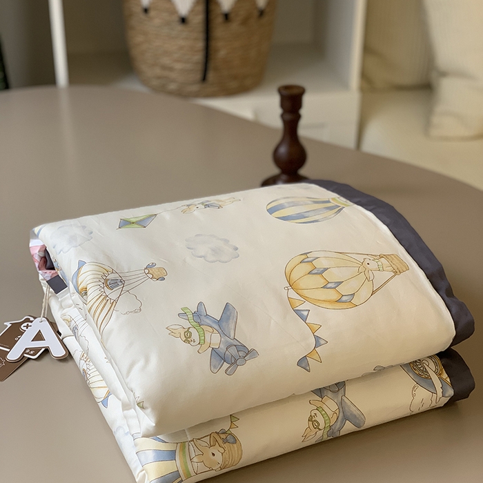 91家纺网 家纺一手货源 找家纺 汇庭 2025新款长绒棉夏被系列 气球小兔