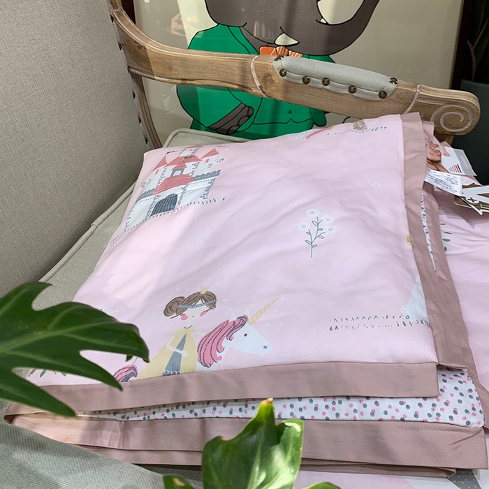 91家纺网 家纺一手货源 找家纺 汇庭 2025新款长绒棉夏被系列 小公主