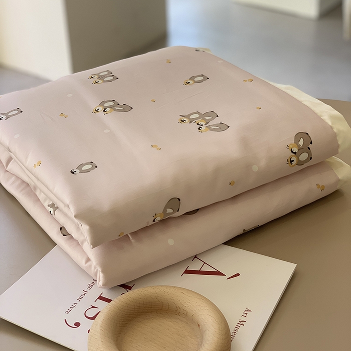 91家纺网 家纺一手货源 找家纺 汇庭 2025新款长绒棉夏被系列 小企鹅