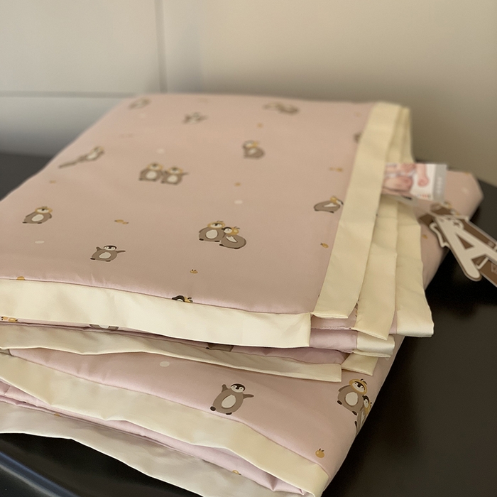 91家纺网 家纺一手货源 找家纺 汇庭 2025新款长绒棉夏被系列 小企鹅