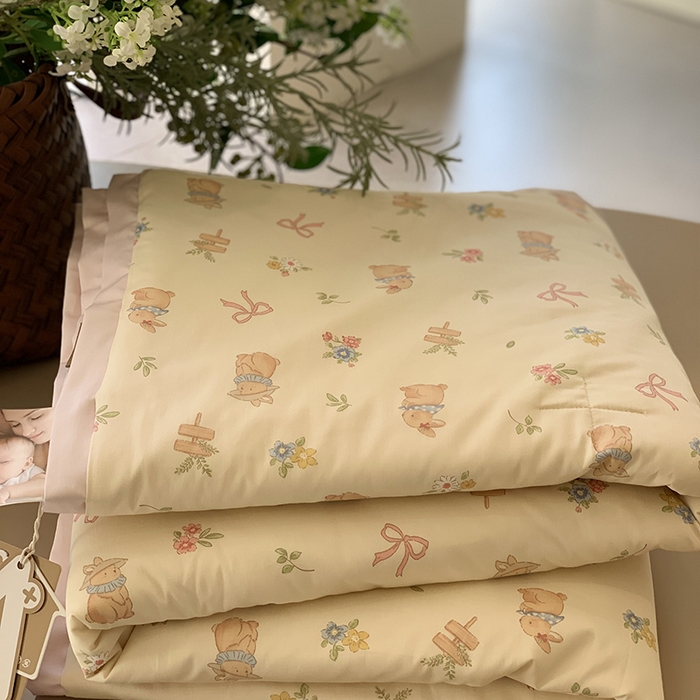 91家纺网 家纺一手货源 找家纺 汇庭 2025新款长绒棉夏被系列 芝士兔粉