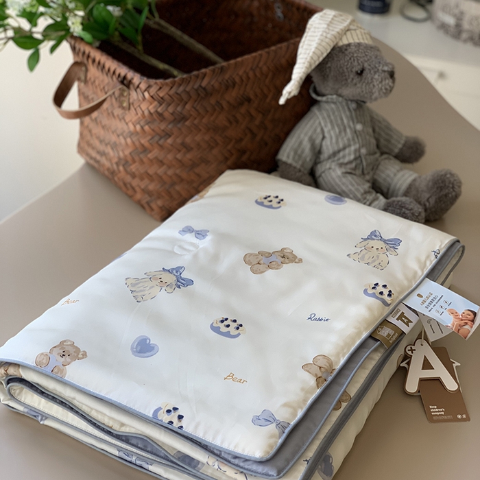 91家纺网 家纺一手货源 找家纺 汇庭 2025新款A类莱赛尔夏被系列 蓝莓蛋糕