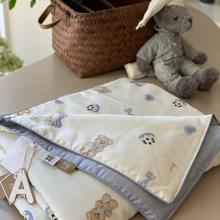 91家纺网 家纺一手货源 找家纺 汇庭 2025新款A类莱赛尔夏被系列 蓝莓蛋糕