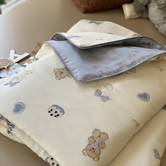 91家纺网 家纺一手货源 找家纺 汇庭 2025新款A类莱赛尔夏被系列 蓝莓蛋糕