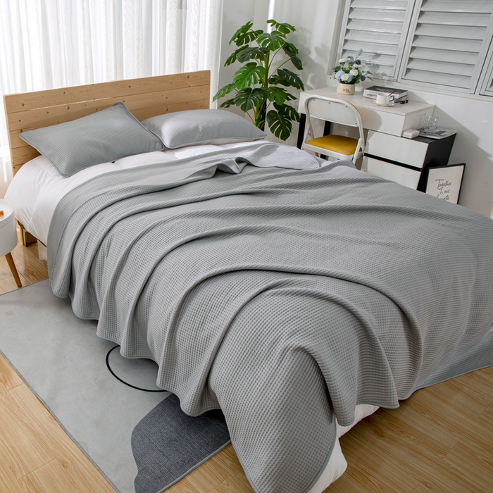 91家纺网 家纺一手货源 找家纺 来菲毛毯 2025新款双面夏凉被子PE速冷凉感夏被夏凉被空调被可机洗水洗 灰色