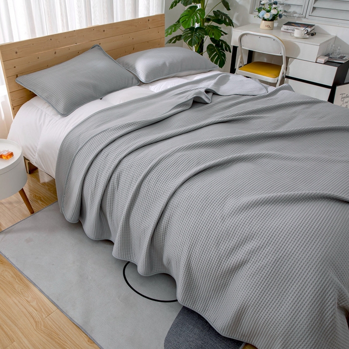 91家纺网 家纺一手货源 找家纺 来菲毛毯 2025新款双面夏凉被子PE速冷凉感夏被夏凉被空调被可机洗水洗 灰色