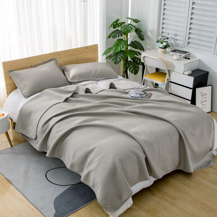 91家纺网 家纺一手货源 找家纺 来菲毛毯 2025新款双面夏凉被子PE速冷凉感夏被夏凉被空调被可机洗水洗 咖色